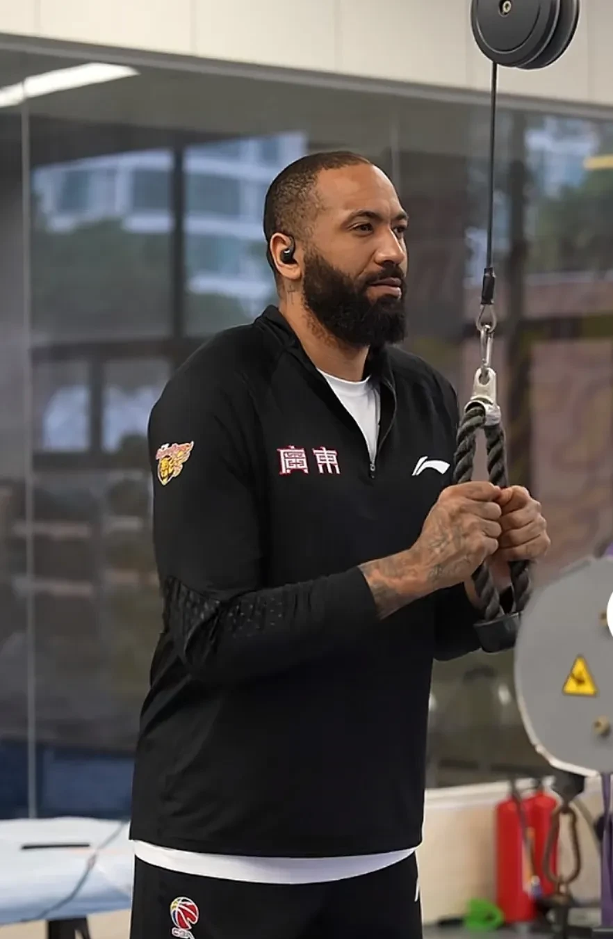 广东宏远迎足总杯关键赛，国际比赛日更衣室发声，更衣室稳定，训练强度明显提升的简单介绍