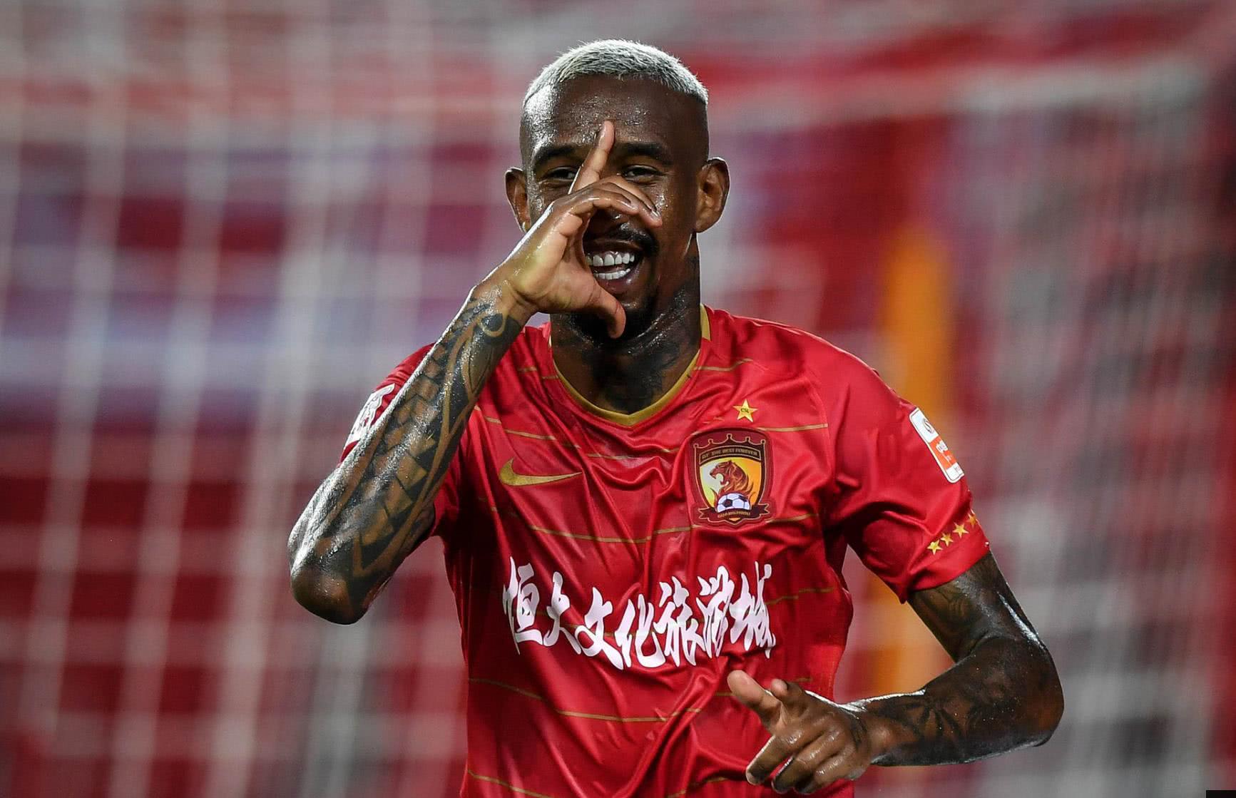 kaiyun中国官网上海申花训练开放日；今晚更衣室发声引欢呼；亚冠在即；赛程密集仍需轮换的简单介绍