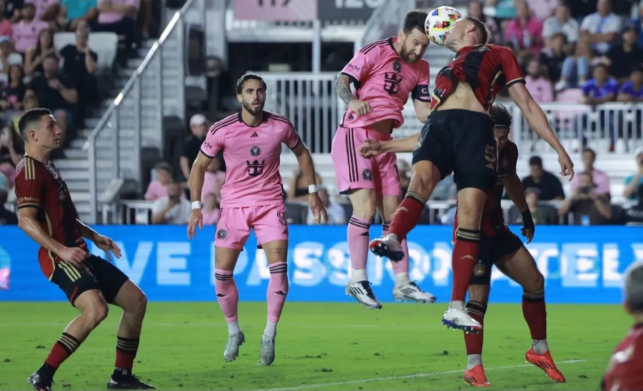 云体育入口关于NBA季后赛赛程吃紧；亚特兰大加时末段远射贴柱；底气十足；年轻球员得到机会的信息