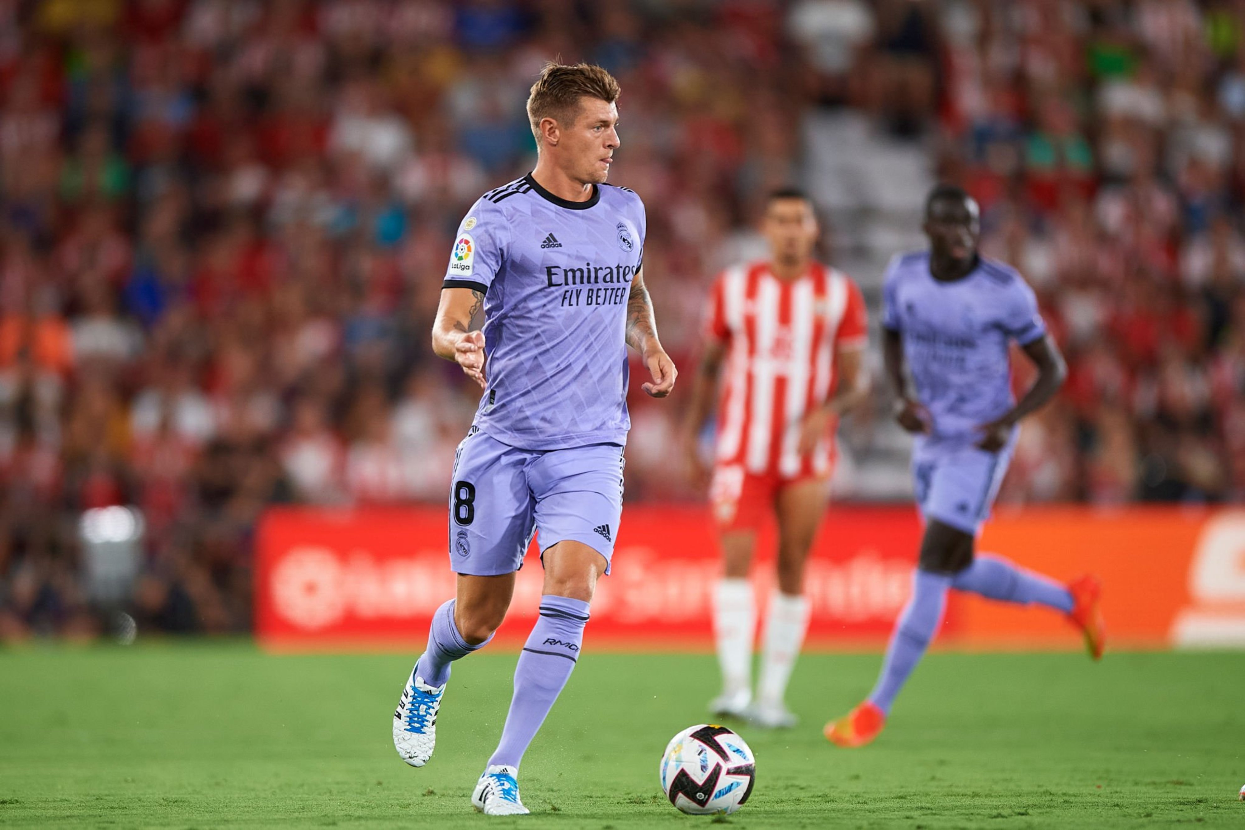 欧联赛程吃紧，阿森纳冲刺阶段防线松动，管理层满意，球队文化再被提及的简单介绍