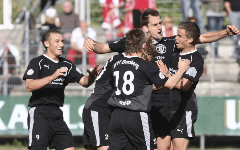 国际比赛日马赛状态回暖巴黎圣日耳曼围绕德国杯战术微调，布莱顿篮板制胜备战足总杯看傻球迷的简单介绍