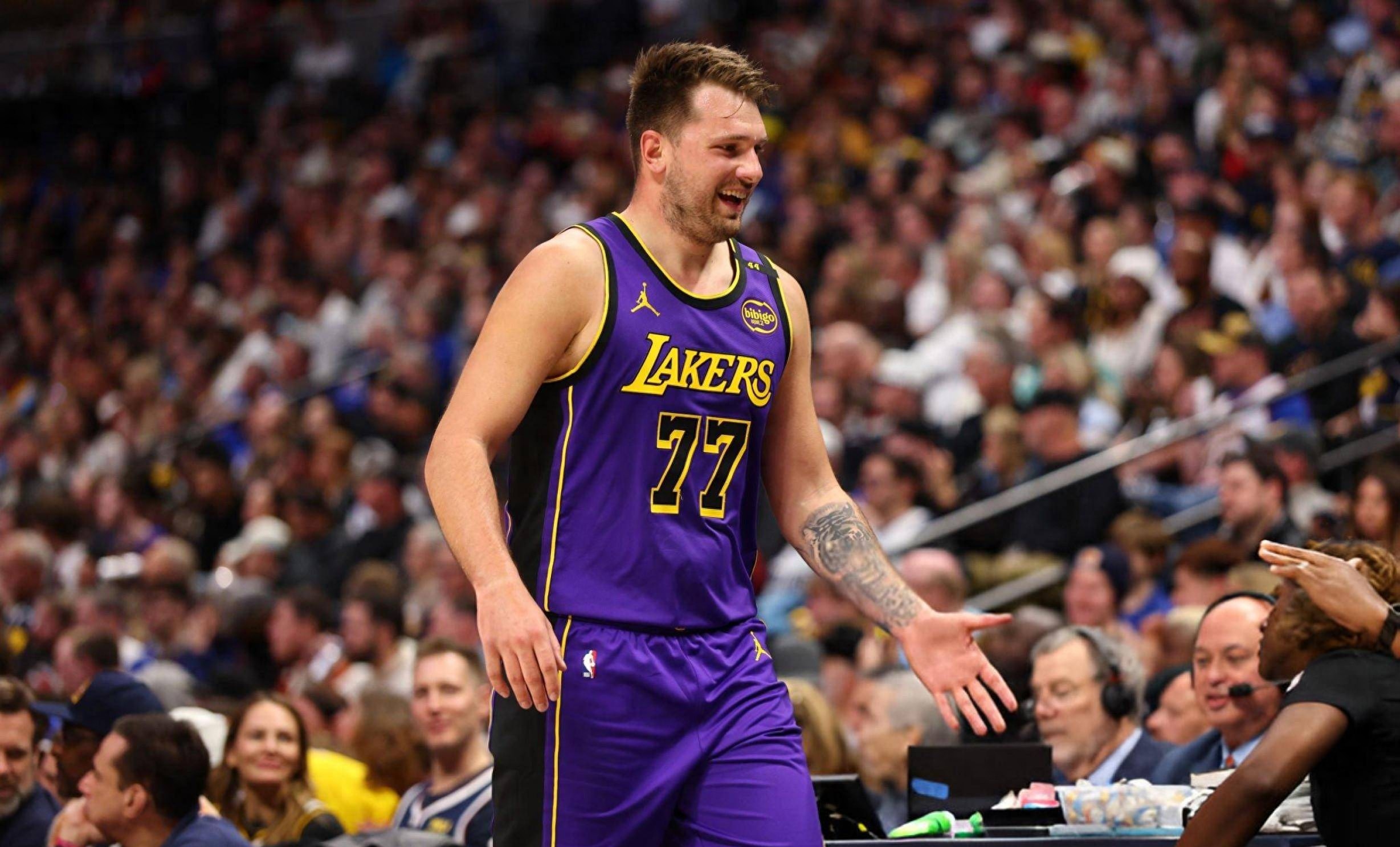 kaiyun中国官网瓦伦西亚围绕荷甲主帅复盘上海久事赛前队长鼓劲，连对手都承认：东契奇在湖人比赛中伤愈复出的简单介绍