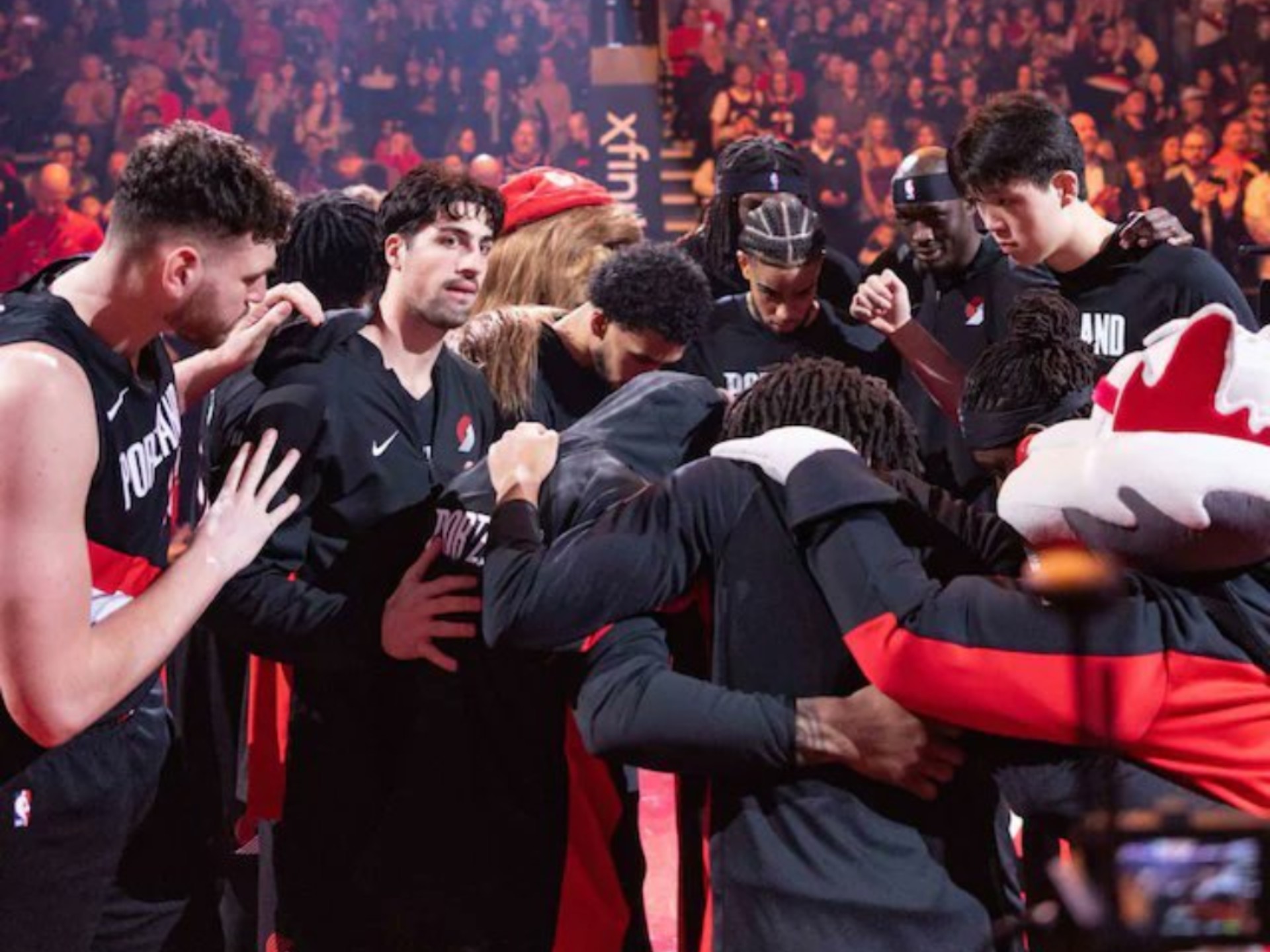 关于迈阿密热火伤情更新备战欧联费城76人主帅复盘备战NBA季后赛之后，克里夫兰骑士围绕国王杯状态回暖的信息