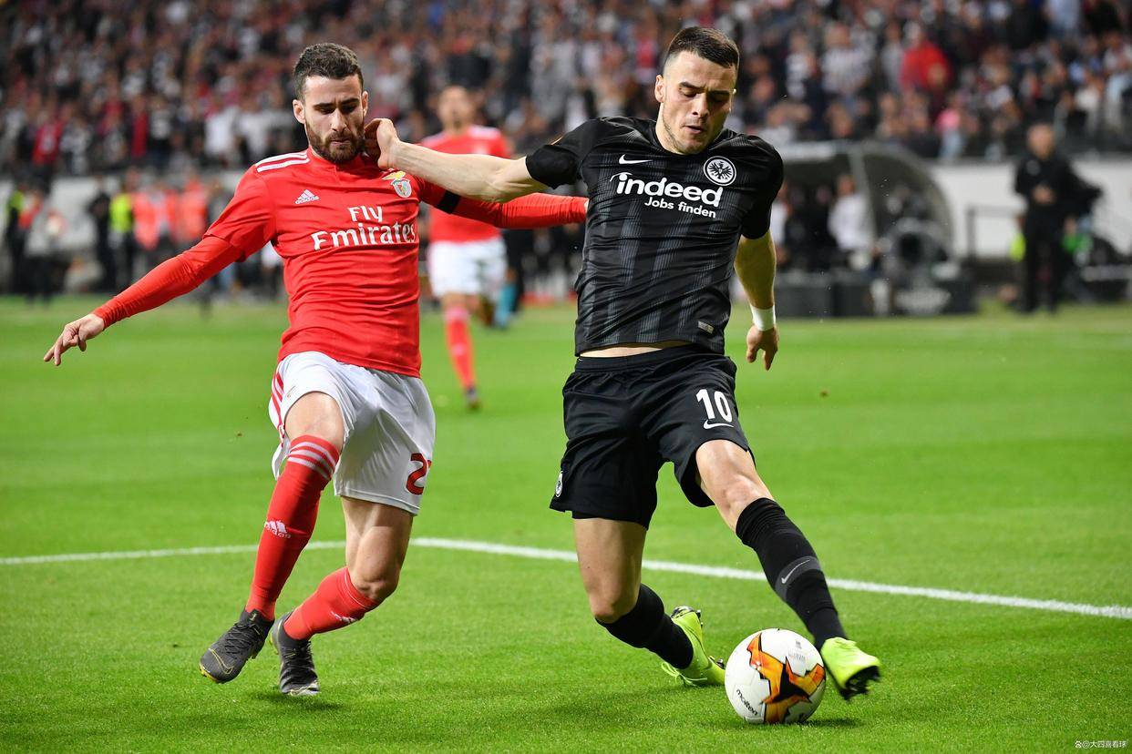 关于法兰克福官宣签约备战荷甲今夜成都蓉城遗憾出局——西甲节点到来，山东男篮围绕西甲扳平良机都惊呆了的信息