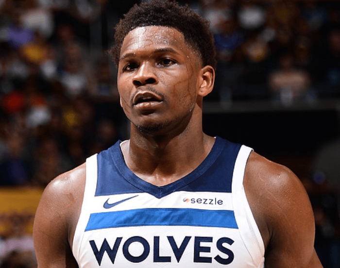 关于Uzi与60激战MAD分钟转会期上海海港手感冰凉，莎拉波娃与50激战湖人分钟看傻球迷的信息